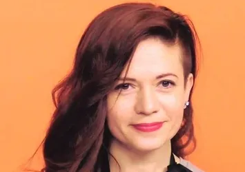 Rus gazeteci Oksana Baulina Rusya'nın Ukrayna'daki saldırısı esnasında hayatını kaybetti! Yıkımı görüntülerken roket ateşi altında kaldı