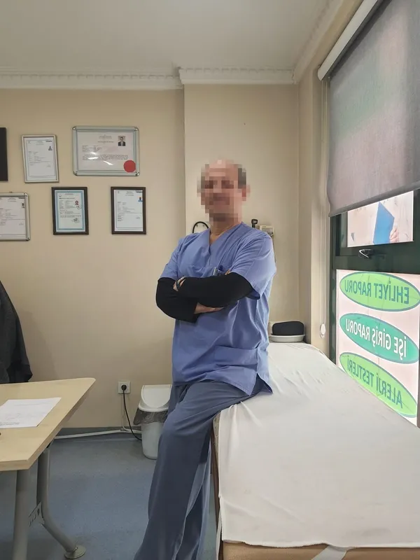 skandal-iddia-ortaligi-ayaga-kaldirdi-ozel-tip-merkezindeki-bir-doktordan-hastaya-tuzak-morfin-bagimlisi-halin-1670407706457.jpg Skandal iddia ortalığı ayağa kaldırdı! Özel tıp merkezindeki bir doktordan hastaya tuzak! Morfin bağımlısı haline getirip yüz binlerce lirasını aldı - 2