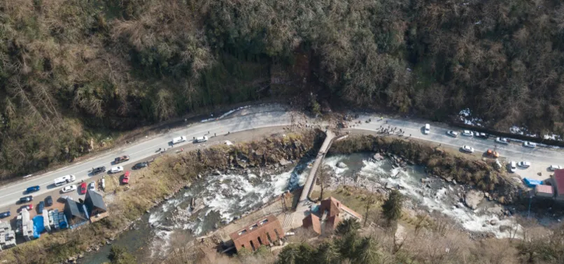 Rize'de heyelan riski! Ayder Yaylası'na ulaşım kapandı