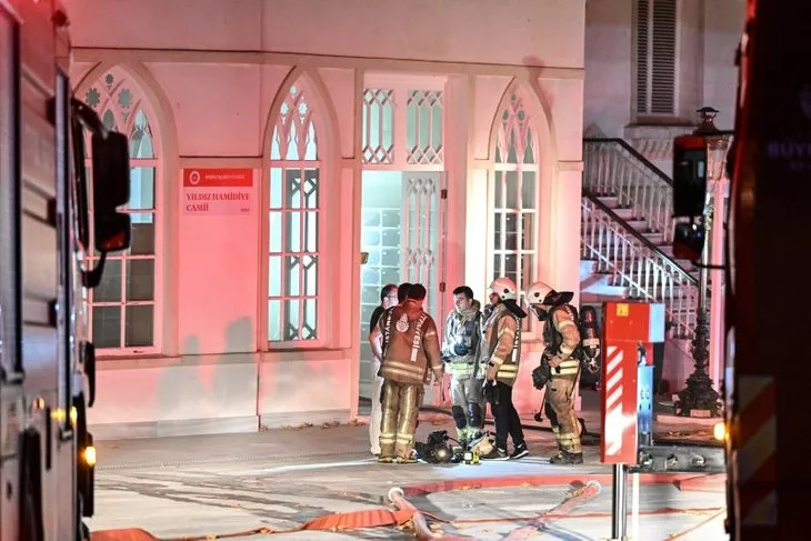 Yıldız Hamidiye Camisi’nde çıkan yangın söndürüldü
