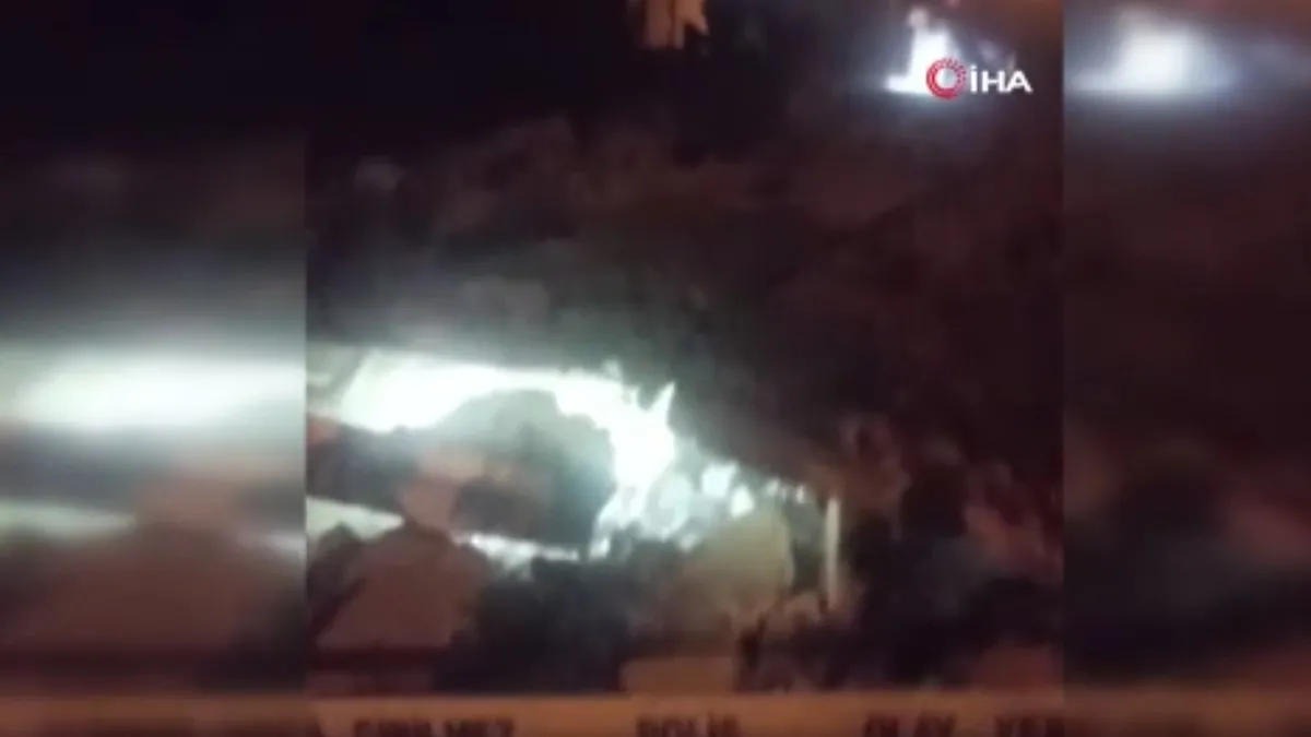 Batman'da iki katlı binada çökme: Mahallede korku dolu anlar yaşandı