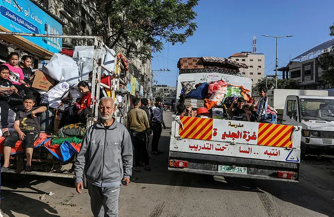hamas-ile-israil-heyetleri-kahireden-ayrildi-gazzede-ateskes-olacak-mi-1715272439288.jpg Hamas ile İsrail heyetleri Kahire'den ayrıldı! Gazze'de ateşkes olacak mı? - 4