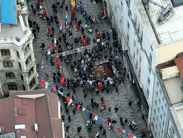 Beyoğlu’ndaki hain saldırıdan son anda kurtulan Cansel Elçin’den üzen paylaşım: Aralarında öğrencilerimiz de var