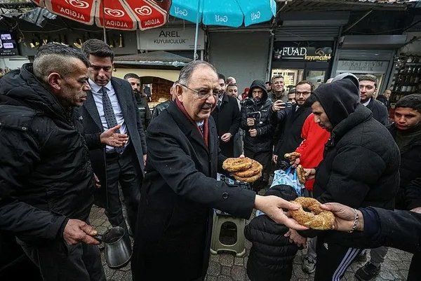 tum-hasarlar-bitinceye-kadar-ayrilmayacagiz-1706971260415.jpeg Çevre, Şehircilik ve İklim Değişikliği Bakanı Mehmet Özhaseki A Haber’e konuştu: "15-20 bin konutu teslim edeceğiz" - 9