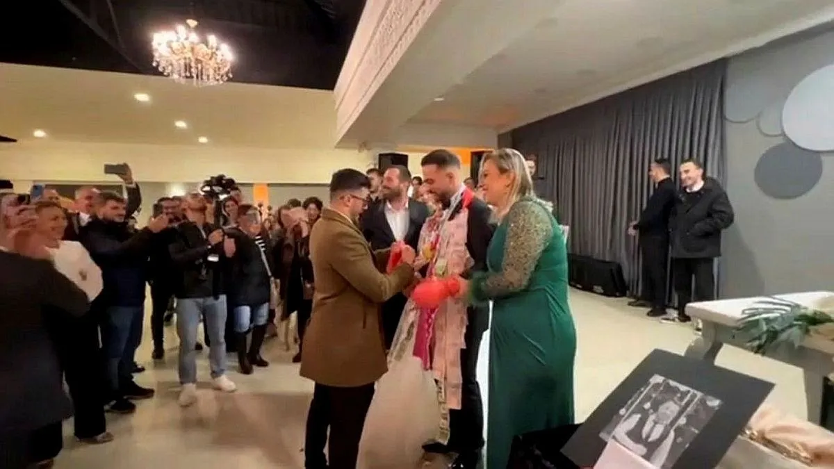 Düğünde herkesi şaşırtan olay! Takı yerine bakın ne verdiler