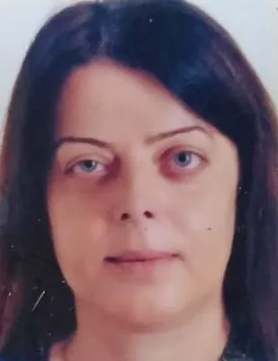 avmde-korku-dolu-anlar-dengesini-kaybeden-kadin-3-kattan-duserek-feci-sekilde-can-verdi-1666245684353.jpg AVM’de korku dolu anlar! Dengesini kaybeden kadın 3. kattan düşerek feci şekilde can verdi - 1
