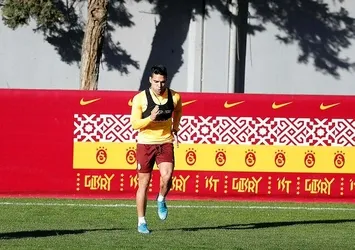 Ve Falcao sahaya indi