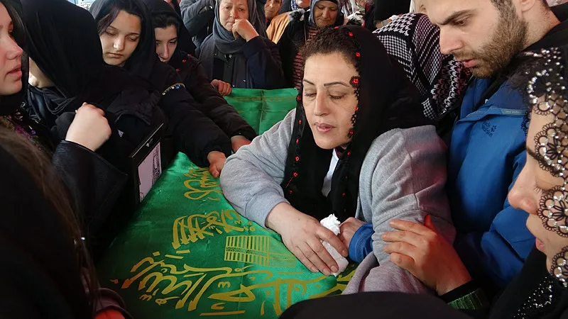 CHP'li Hasbi Dede'nin tacizi ve Elif'in şüpheli ölümü: Acılı aileden "şikayeti çek" baskısına isyan - 1