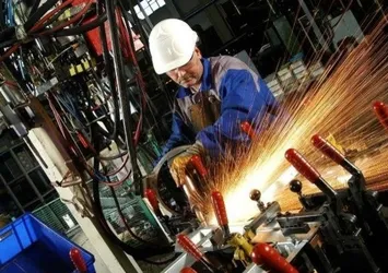 AB, Türkiye'nin büyüme tahminini yükseltti