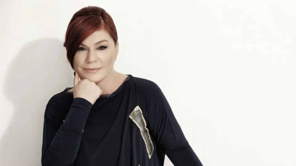 Emel Müftüoğlu sevenlerini korkuttu