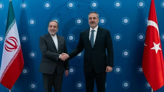 bolgesel-istikrar-icin-tarihi-hamle-baskan-erdogandan-ortadoguya-ziyaret-1770023422534.jpeg Dışişleri Bakanı Fidan - İranlı mevkidaşı Arakçi