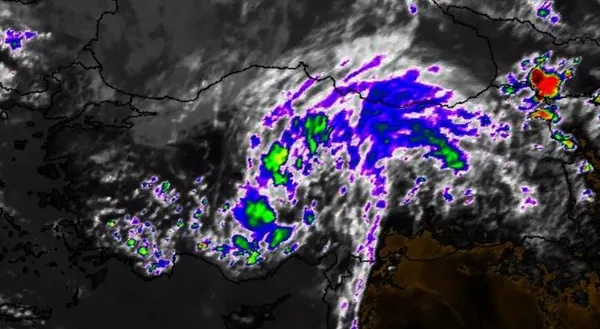 hava-durumu-meteorolojiden-uyari-ustune-uyari-1-hafta-etkili-olacak-32-ilde-sari-alarm-1686638453249.jpeg HAVA DURUMU | Meteorolojiden uyarı üstüne uyarı! 1 hafta etkili olacak: 32 ilde sarı alarm - 1