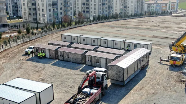sakarya-buyuksehir-deprem-bolgesinde-iki-konteyner-kent-kuruyor-1680098202239.jpg Sakarya Büyükşehir deprem bölgesinde iki konteyner kent kuruyor - 1