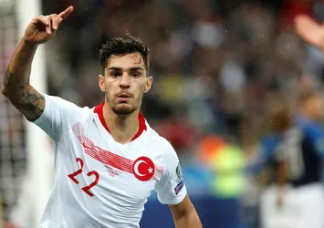Beşiktaş'ta stoper operasyonu! Kaan Ayhan geliyor