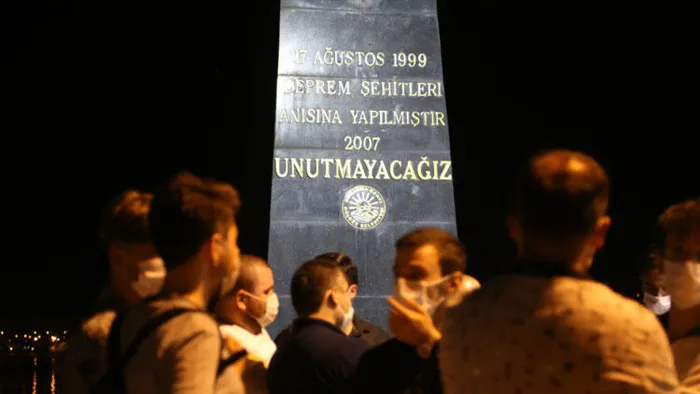 17 Ağustos 1999 Gökcük Depremi’nin acısı 21 yıldır dinmedi!