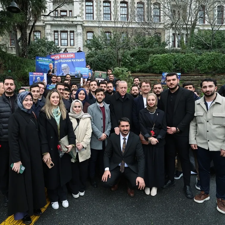Başkan Erdoğan'a Boğaziçi'nde sevgi seli! "Elhamdülillah bugünü de gördük"