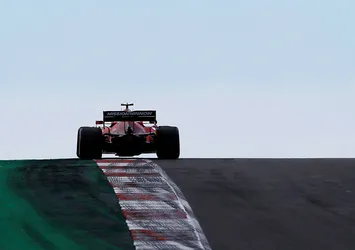 Formula 1'de yeni heyecan Portekiz'de!