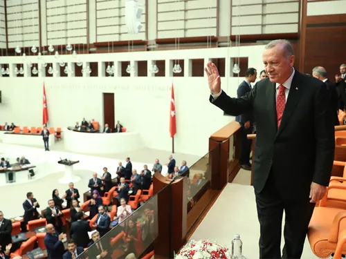 Türkiye Büyük Millet Meclisi’nde yeni dönem! Bugün milletvekilleri yarın Başkan Recep Tayyip Erdoğan yemin edecek!