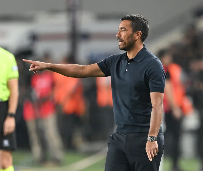 Giovanni van Bronckhorst'a sert sözler: Bir değil bin kez YUH! - 1