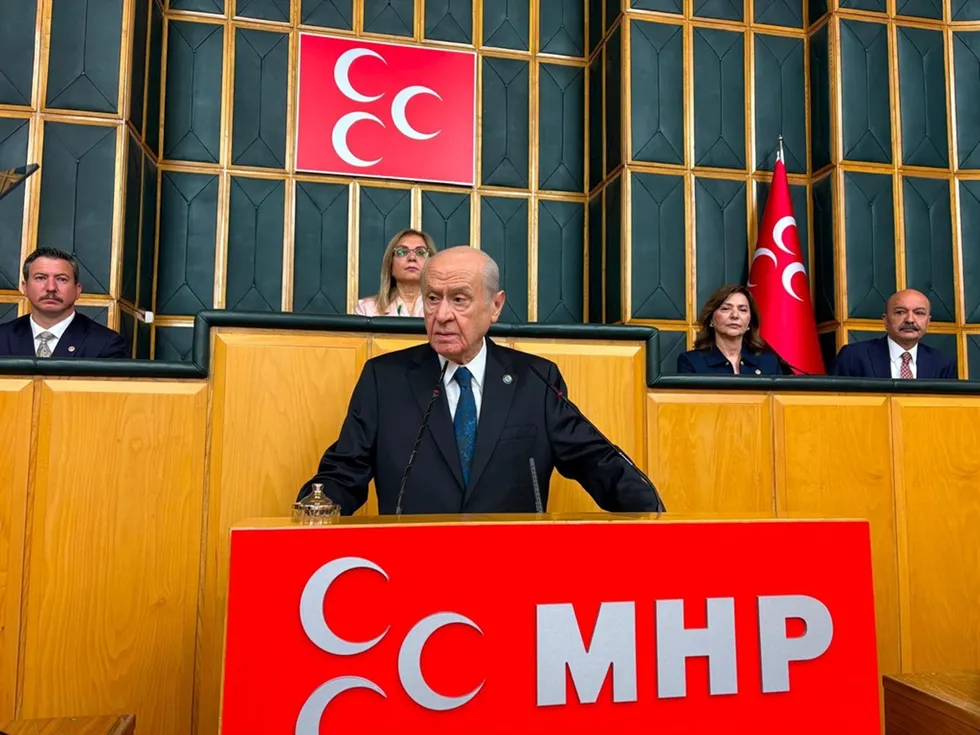 devlet-bahceliden-fon-mesaji-milletimizin-hak-ve-hukukunu-sonuna-kadar-koruyacagiz-1790698913078.jpg Milletimizin hak ve hukukunu sonuna kadar koruyacağız - 4