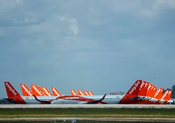 EasyJet 4 bin 500 kişiyi işten çıkaracak