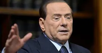Berlusconi ağzındaki baklayı çıkardı
