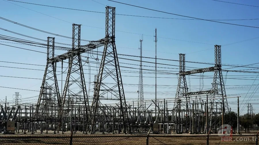 İngiltere'de yaşayan Türkler Amerikan basınına anlattı: Üşümemek için 3 kat giyiniyoruz 3