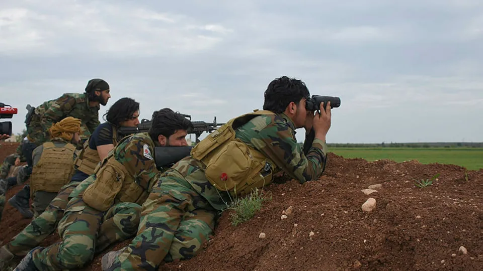 YPG’li teröristler çekiliyor!