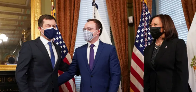 Skandal açıklama sonrası ABD'den flaş hamle! LGBT bakan göreve başladı