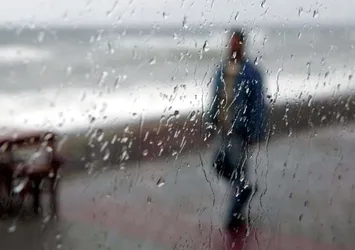 Meteoroloji uyardı! Şemsiyeleri hazırlayın