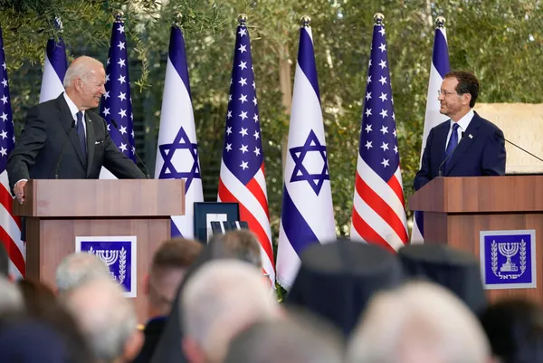 bidendan-israil-ziyaretinde-irlanda-vurgusu-kalpte-ve-ruhta-birlestik-1657813418748.jpg Biden'dan İsrail ziyaretinde 'İrlanda' vurgusu: Kalpte ve ruhta birleştik - 1
