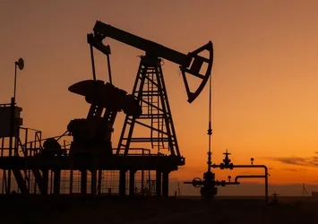 ABD'nin ham petrol stokları azaldı