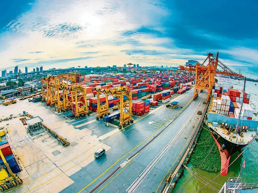 ates-cemberinde-ihracat-ruzgari-rusya-ve-korfez-rotayi-turkiyeye-cevirdi-1774108357560.jpeg Ateş çemberinde ihracat rüzgarı: Rusya ve Körfez rotayı Türkiye'ye çevirdi - 2