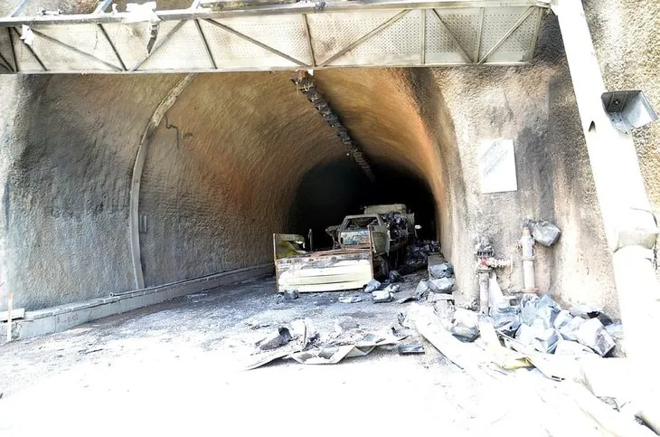 Bolu’da tiner yüklü  TIR tünel girişine çarptı: 5 ölü