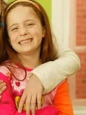 Elif dizisinin minik yıldızı İsabella Damla Güvenilir'in son haline bakın! Tam 10 yıl önce... 9