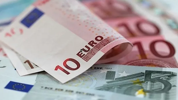 Euro, sterlin neden düştü? Euro, sterlin neden düşüyor? 20 Aralık Euro kuru fiyatları...