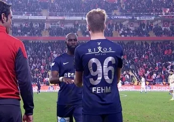 Süper Lig'de tarihi an! 90+3'te oyuna girdi...