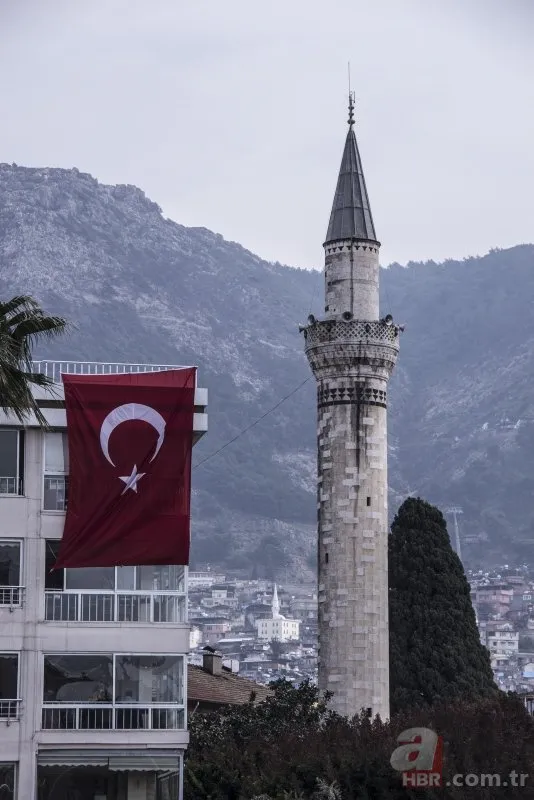 Türkiye Mehmetçik için tek yürek oldu! Her yer Türk bayrağıyla donatıldı