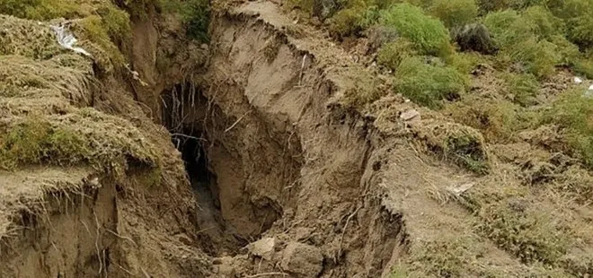 Konya’da 8 metre derinliğinde 2,5 kilometrelik yüzey yarığı oluştu