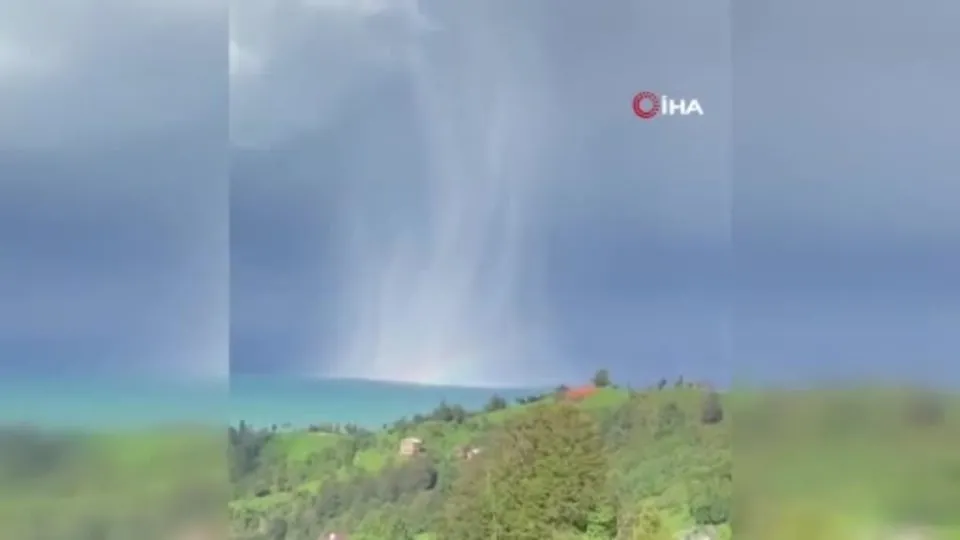 Rize’yi önce fırtına sonra doldu vurdu