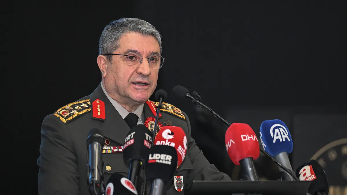 Genelkurmay Başkanı Orgeneral Selçuk Bayraktaroğlu, Suriyeli mevkidaşı ile görüştü