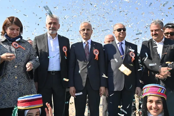 Diyarbakır’dan Erbil’e uçuşlar başlıyor! Bakan Abdulkadir Uraloğlu resmen açıkladı