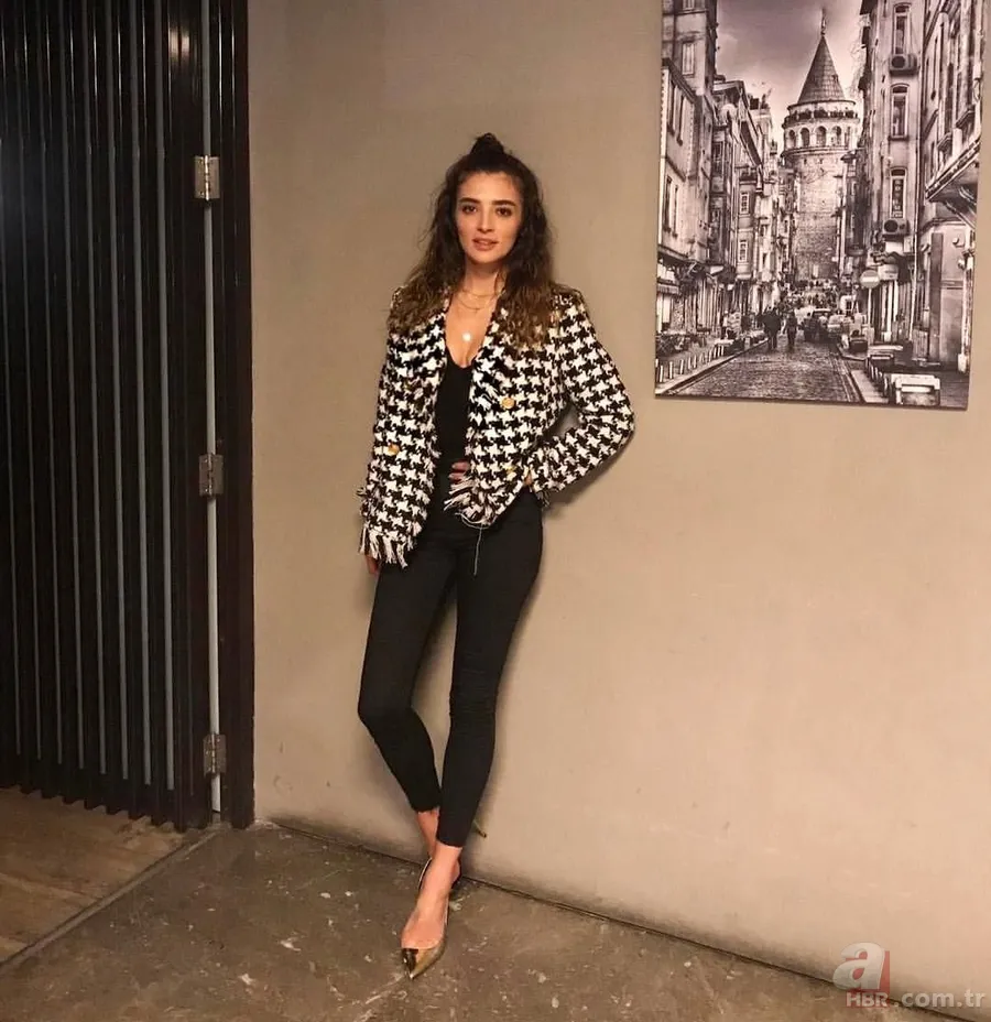 Sürpriz oyuncu! Gençliğim Eyvah Çağla kimdir? Zehra Yılmaz kimdir, kaç yaşında? 3