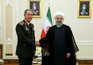 Orgeneral Akar ve Ruhani'den kritik görüşme