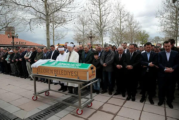 Erdoğan’dan avukatı Hüseyin Aydın’a taziye ziyareti; Yasin-i Şerif okudu