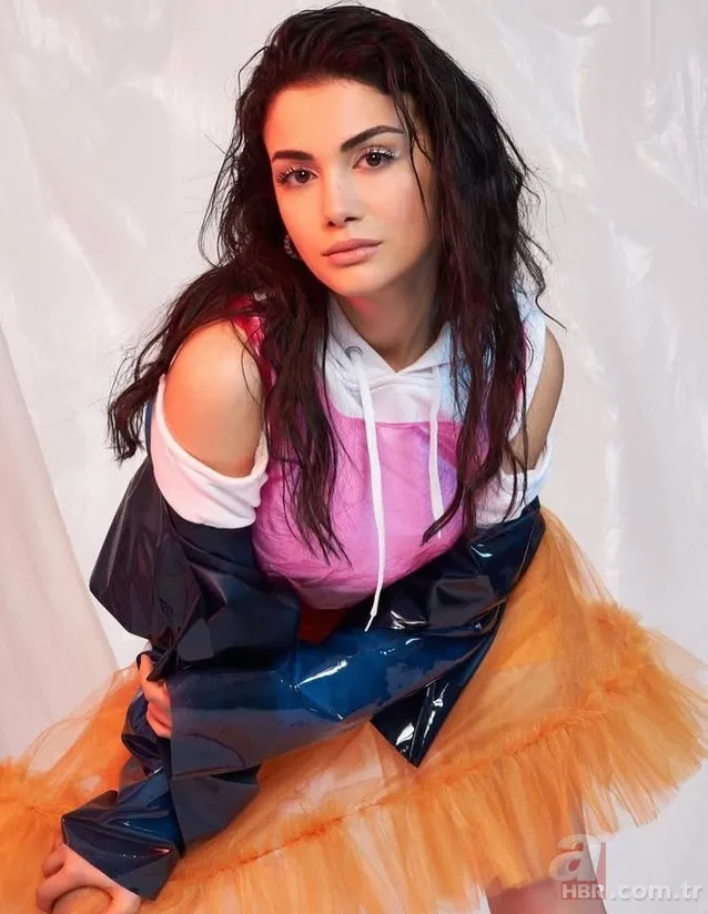 Gözleri KaraDeniz'in Güneş'i Özge Yağız'ın kardeşi güzelliğiyle mest etti 5