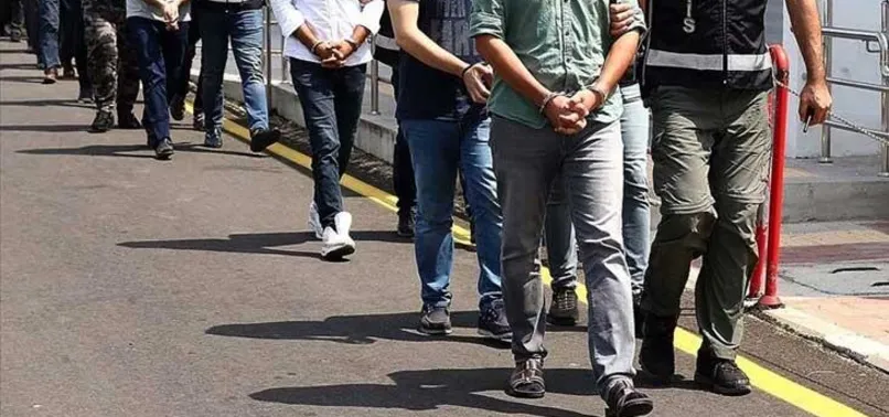 Son dakika: İzmir merkezli 40 ilde FETÖ'nün TSK yapılanmasına operasyon: 36 kişi tutuklandı