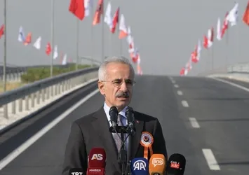 Bakan Uraloğlu tarihi duyurdu! Bursa'ya hızlı tren geliyor