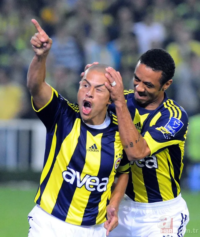 Alex'e jübile! İşte efsane maçın kadrosu 18