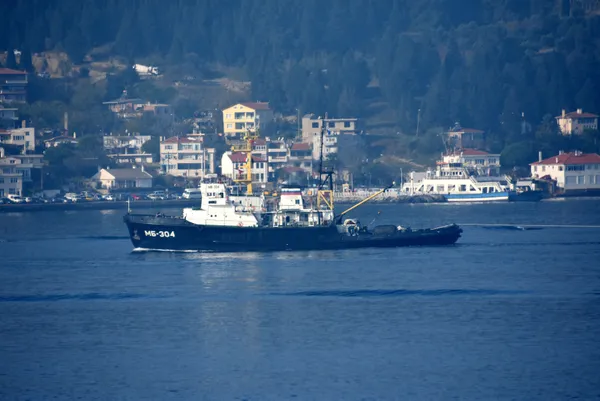 Çanakkale Boğazı'nda hareketli anlar! Peş peşe geçtiler - 3